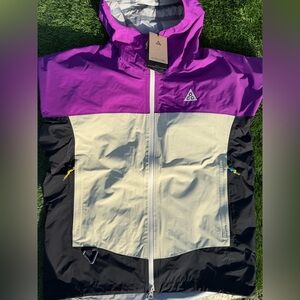 HJ2687-505 Size XS & Small Nike ACG "Morpho" Men's Storm-FIT ADV Rain Jacket